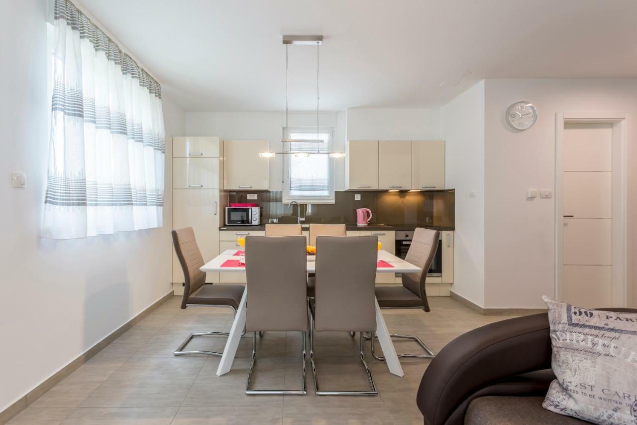 פודסטראנה Apartments Villa 19 מראה חיצוני תמונה
